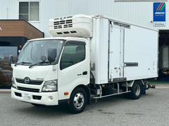 日野 小型 冷蔵冷凍バン TKG-XZU710M (109628) 1枚目