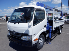 日野 小型 平ボディ（クレーン付） TPG-XZU650M (109909) 1枚目