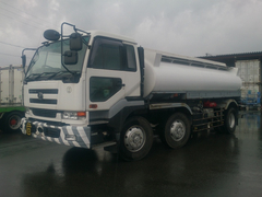 Nissan UD Large Tank truck KL-CV27E (2194) 1枚目