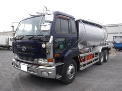UDトラックス（日産） 粉粒体運搬車 KL-CW48E (11230) 1枚目