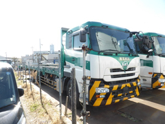 UDトラックス（日産） 大型 平ボディ QKG-CD5ZL (2822) 1枚目