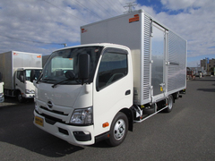 日野 小型 バン 2WG-XZU713N (111501) 1枚目
