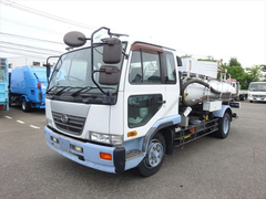UDトラックス（日産） 増トン バキュームカー/糞尿車 KL-PK262FZ (109609) 1枚目