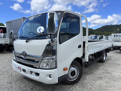 トヨタ 小型 平ボディ 2RG-XZU712 (111543) 1枚目