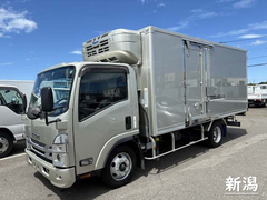 いすゞ 小型 冷凍冷蔵バン 2RG-NPR88AN (88964) 1枚目