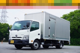 トヨタ 小型 アルミバン 2RG-XZU722 (89205) 1枚目