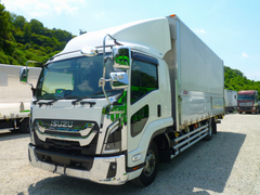 Isuzu 6studs large Aluminium Wing body 2RG-FSR90T4 (89267) 1枚目
