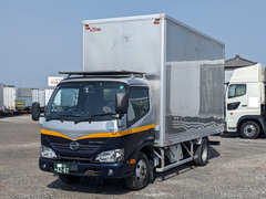 Hino Small Aluminium box body TPG-XZC655M (89310) 1枚目