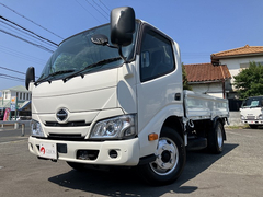 Hino Small Double cab 2RG-XZU605M (89338) 1枚目