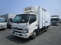 Hino Small Freezer box_body TKG-XZU712M (89520) 1枚目