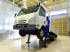 いすゞ 小型 クレーン付き TPG-NPR85YN (90985) 1枚目