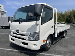 日野 小型 平ボディ 2RG-XZU710M (91362) 1枚目