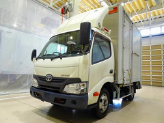 Toyota Small Aluminium box body TPG-XZU605 (91483) 1枚目