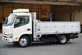 トヨタ 小型 平ボディ 2RG-XZU645 (92661) 1枚目