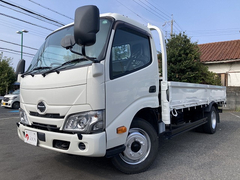 日野 小型 平ボディ 2RG-XZU655M (92676) 1枚目