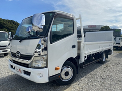 日野 小型 平ボディ SKG-XZU710M (92781) 1枚目