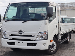 日野 小型 平ボディ 2RG-XZU710M (93404) 1枚目