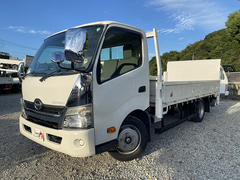 日野 小型 平ボディ SKG-XZU710M (93601) 1枚目