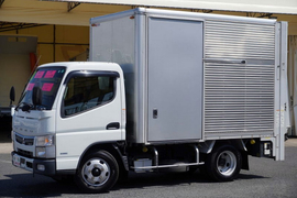 Mitsubishi Fuso Small Aluminium box body TPG-FEA50 (93811) 1枚目