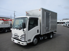 いすゞ 小型 バン TRG-NMR85AN (9949) 1枚目