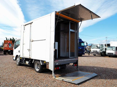 Nissan Small Aluminium box body ********* (95344) 1枚目