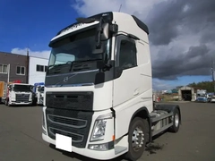 ボルボ 小型 トラクタ（シングル） 2DG-KA2TEA2 (95901) 1枚目