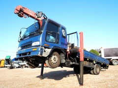 いすゞ 中型 クレーン付き ********* (95906) 1枚目