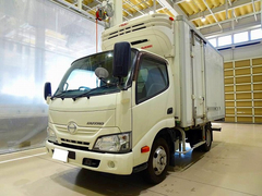 日野 小型 冷蔵冷凍バン TPG-XZC605M (113124) 1枚目
