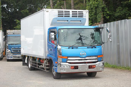 UDトラックス（日産） 中型 冷蔵冷凍バン QKG-PK39CH (11807) 1枚目