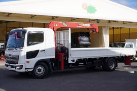 日野 中型 平ボディ（クレーン付） 2KG-FD2ABA (98661) 1枚目