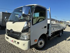 日野 小型 平ボディ TKG-XZC710M (100930) 1枚目