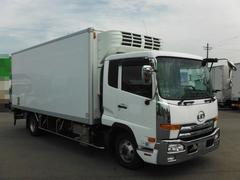 UDトラックス（日産） 中型 冷蔵冷凍バン SKG-MK38C (2599) 1枚目