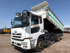 Nissan UD Large Soil dump ********* (102435) 1枚目