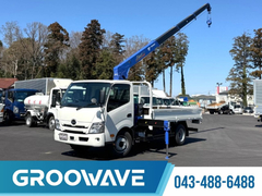 日野 小型 平ボディ（クレーン付） 2KG-XZU712M (103426) 1枚目