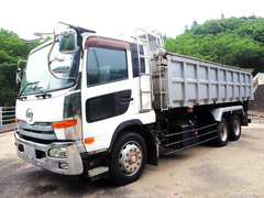 UDトラックス（日産） 中型 土砂ダンプ ********* (104807) 1枚目