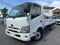 日野 小型 平ボディ 2RG-XZU710M (105453) 1枚目