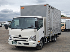 日野 小型 バン 2RG-XZU710M (105998) 1枚目