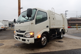 日野 小型 塵芥車（回転式） TKG-XZU600X (108056) 1枚目