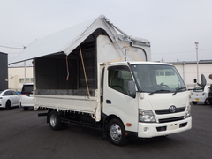 トヨタ 小型 幌車（ウィング式） TKG-XZU710 (102004) 1枚目