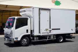 いすゞ 小型 冷蔵冷凍バン 2PG-NPR88AN (106622) 1枚目