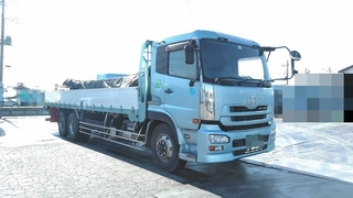 UDトラックス（日産） 大型 平ボディ ADG-CW4ZL (2720) 1枚目