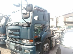 Nissan UD Large Tractor KL-CK482BAT (3715) 1枚目