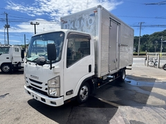 いすゞ 小型 バン TRG-NLR85AN (108449) 1枚目