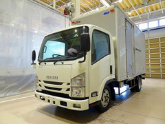 いすゞ 小型 バン TRG-NMR85AN (109721) 1枚目
