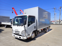 いすゞ 小型 バン TRG-NLR85AN (105082) 1枚目