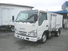 いすゞ 小型 冷蔵冷凍バン TPG-NHR85AN (95969) 1枚目