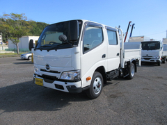 日野 小型 Wキャブ 2WG-XZU686M (111810) 1枚目