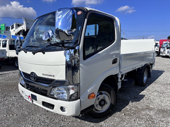 トヨタ 小型 平ボディ TKG-XZC605 (113130) 1枚目