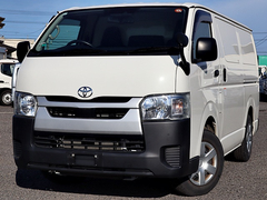 トヨタ 小型 冷蔵冷凍バン 3DF-GDH201V (105967) 1枚目