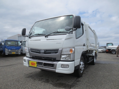 UDトラックス（日産） 小型 塵芥車（プレス式） 2PG-FEB9Y (106276) 1枚目